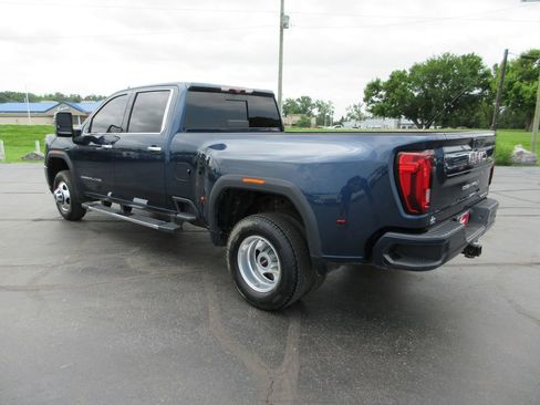 Used 2022 GMC Sierra 3500 Denali w/ Denali Ultimate Package AWD/4WD image 8