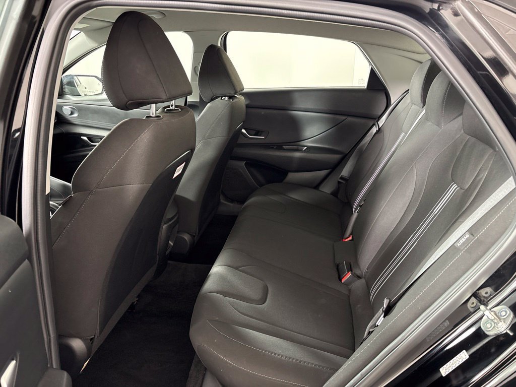 Used 2024 Hyundai Elantra SEL FWD image 24