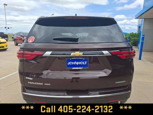 Used 2023 Chevrolet Traverse Premier AWD/4WD image 5