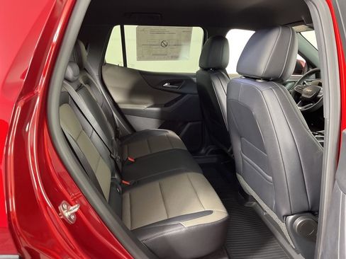 New 2026 Chevrolet Equinox LT w/ Convenience Package II FWD image 11