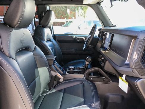 New 2025 Ford Bronco Badlands w/ Sasquatch Package image 16