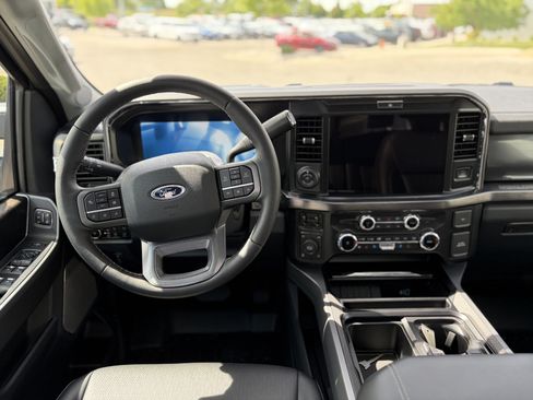 New 2026 Ford F250 Lariat w/ Black Appearance Package AWD/4WD image 25