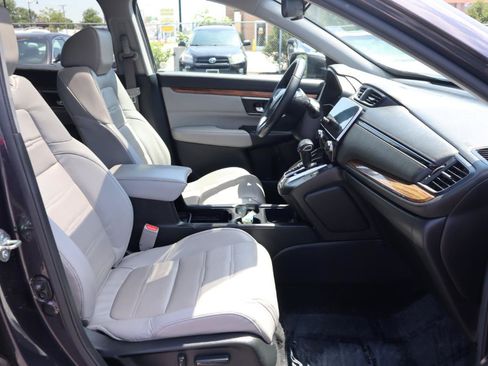 Used 2018 Honda CR-V Touring image 9