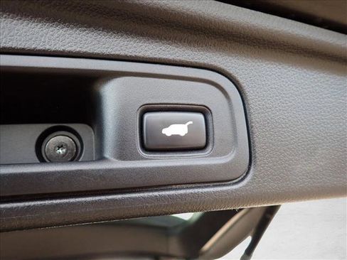 Used 2020 Honda Pilot Black Edition image 7