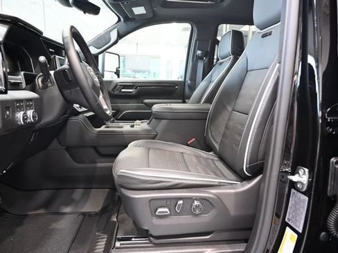 New 2026 GMC Sierra 2500 AT4X w/ LPO, Black Badging Package AWD/4WD image 24