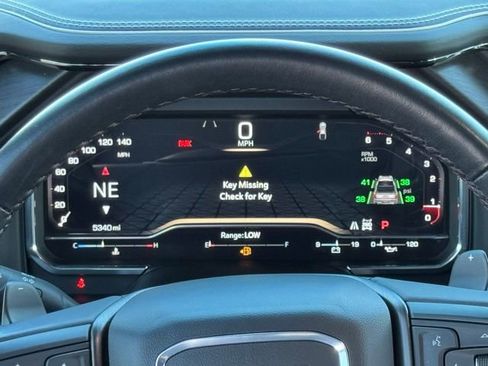 Used 2024 GMC Sierra 1500 AT4X image 3