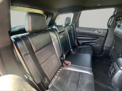 Used 2018 Jeep Grand Cherokee Altitude AWD/4WD image 25