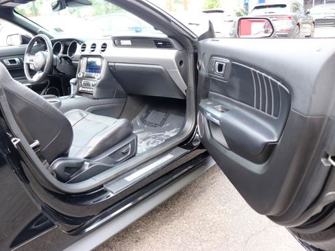 Used 2022 Ford Mustang GT Premium RWD image 15