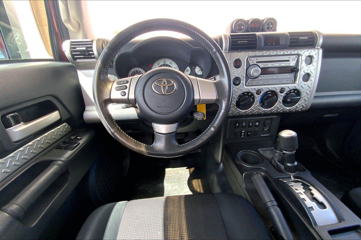 Used 2010 Toyota FJ Cruiser 4WD w/ Upgrade Pkg 2 image 14