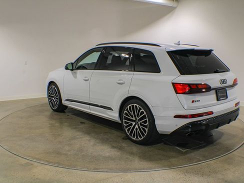 Used 2025 Audi SQ7 Prestige AWD/4WD image 28