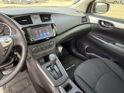 Used 2019 Nissan Sentra S FWD image 14