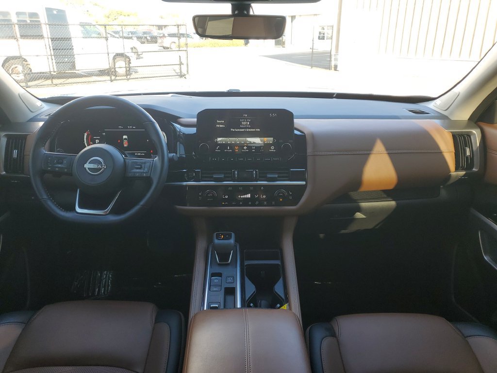 Used 2025 Nissan Pathfinder Platinum w/ Cargo Package FWD image 21