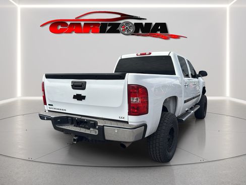 Used 2010 Chevrolet Silverado 1500 LTZ AWD/4WD image 6
