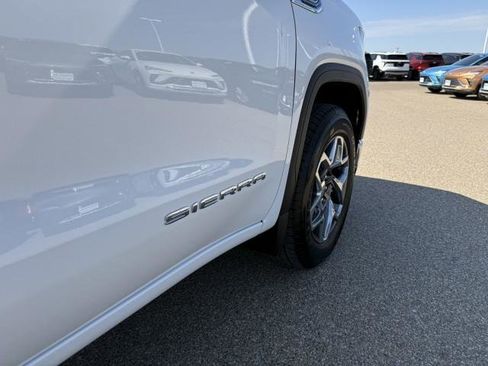 New 2026 GMC Sierra 1500 SLE image 12