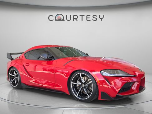 Used 2022 Toyota Supra RWD image 4