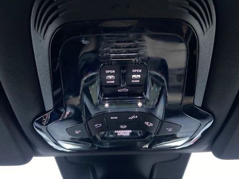 Used 2023 Alfa Romeo Stelvio Ti Lusso w/ Quick Order Package 22X Lusso image 33