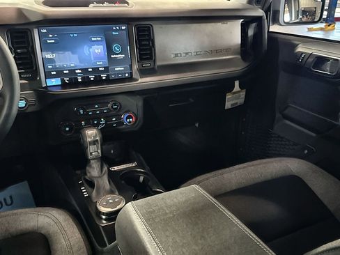 New 2025 Ford Bronco 4-Door image 26