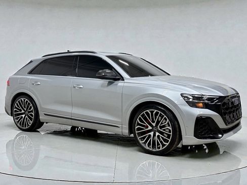 Used 2024 Audi SQ8 Prestige w/ Prestige Package image 16