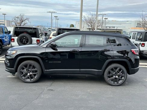New 2026 Jeep Compass Latitude image 3