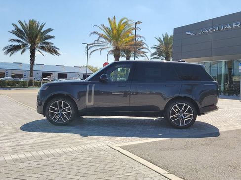 New 2026 Land Rover Range Rover Long Wheelbase SE AWD/4WD image 2