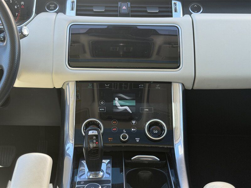 Used 2020 Land Rover Range Rover Sport HSE AWD/4WD image 17