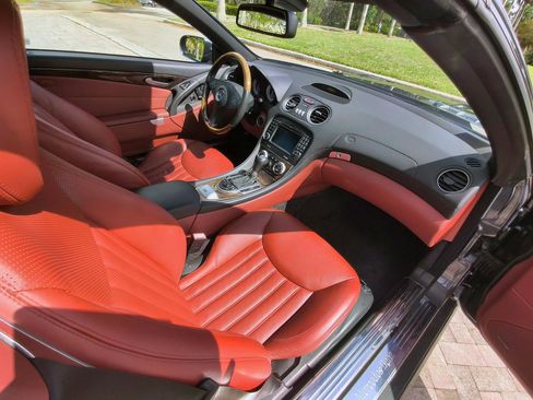 Used 2009 Mercedes-Benz SL 550 image 49