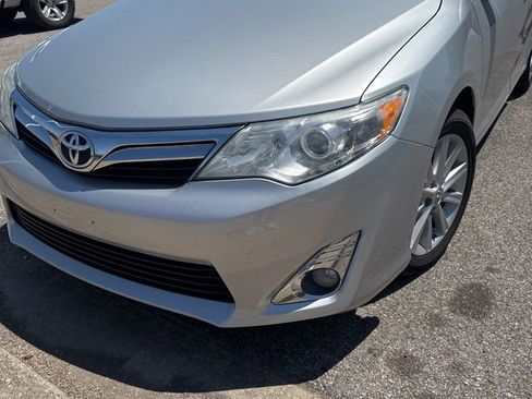 Used 2012 Toyota Camry XLE FWD image 5