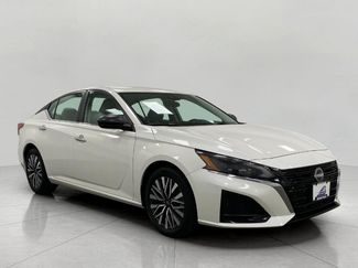 Certified 2025 Nissan Altima 2.5 SV FWD video 1
