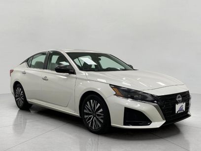 Certified 2025 Nissan Altima 2.5 SV