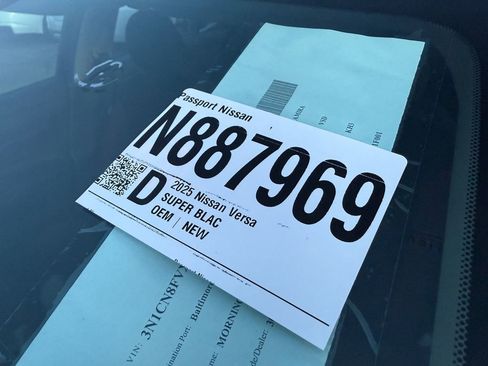 New 2025 Nissan Versa SR w/ Trunk Package image 28