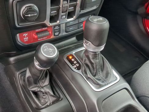 Used 2026 Jeep Wrangler Unlimited Rubicon image 18