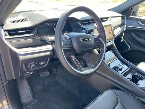 New 2026 Jeep Grand Cherokee L Limited w/ Luxury Tech Group II RWD image 15