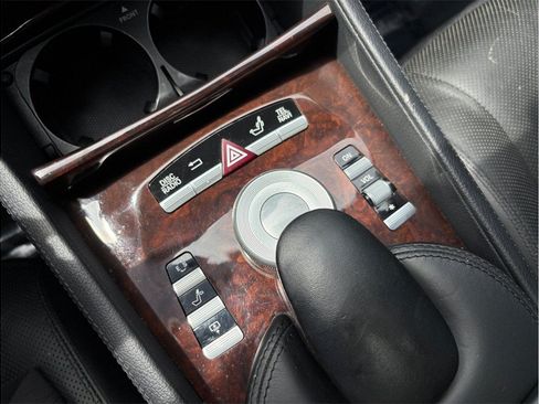 Used 2012 Mercedes-Benz CL 550 4MATIC image 33