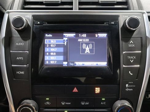 Used 2015 Toyota Camry SE FWD image 24