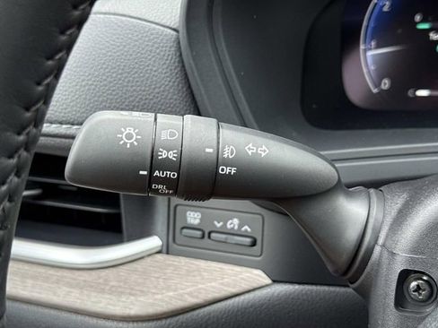 Used 2026 Toyota Grand Highlander AWD image 27