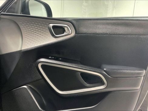 Used 2023 Kia Soul S image 22