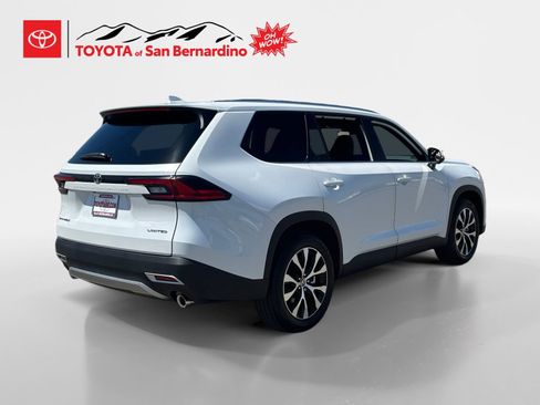 New 2026 Toyota Grand Highlander AWD Hybrid image 5