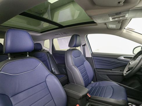 New 2026 Volkswagen Taos SEL AWD/4WD image 14
