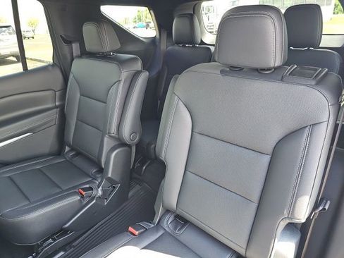 New 2026 Chevrolet Traverse LT w/ Driver Confidence Package image 28