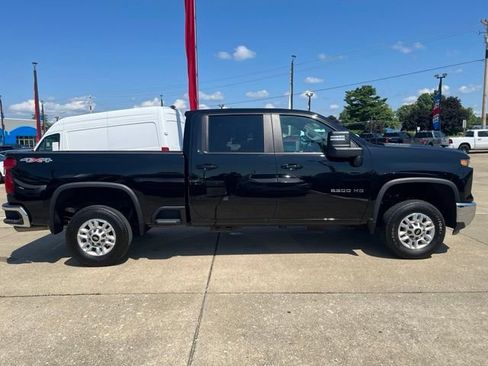 Certified 2025 Chevrolet Silverado 2500 LT w/ All Star Edition AWD/4WD image 2
