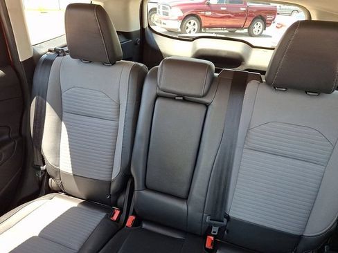 Used 2019 Ford Escape SE AWD/4WD image 18