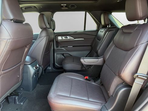 New 2026 Ford Explorer Platinum RWD image 15