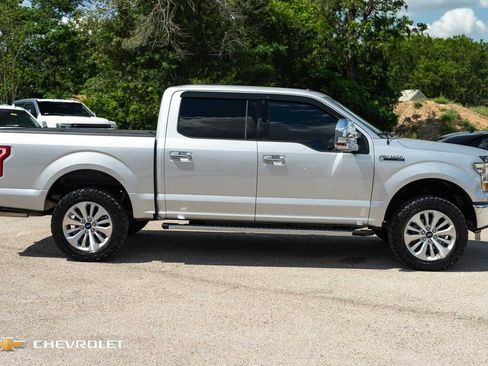 Used 2015 Ford F150 XLT w/ Equipment Group 301A Mid AWD/4WD image 4