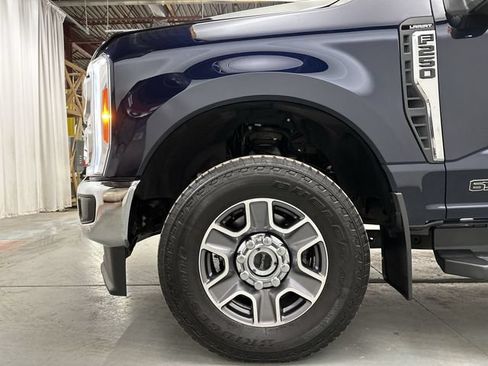Used 2023 Ford F250 Lariat w/ FX4 Off-Road Package AWD/4WD image 20