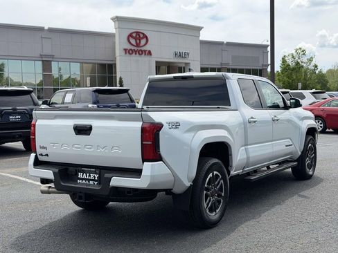 Used 2024 Toyota Tacoma TRD Sport AWD/4WD image 21