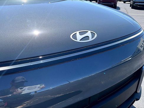 Used 2025 Hyundai Kona SE FWD image 28