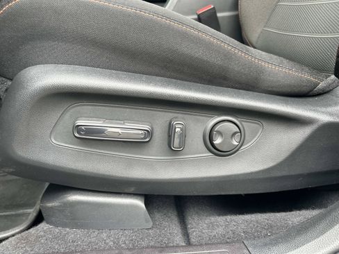 Used 2025 Honda CR-V Sport image 17