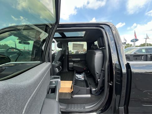 New 2026 Ford F250 Lariat w/ Lariat Ultimate Package AWD/4WD image 13