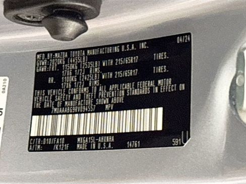 Used 2024 Toyota Corolla Cross L AWD/4WD image 24