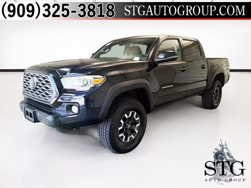 Used 2021 Toyota Tacoma TRD Off-Road w/ Technology Package AWD/4WD image 1